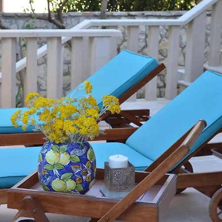 Dinka Tatil Evi